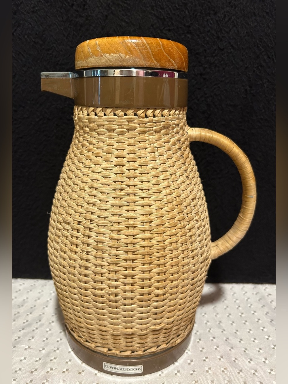 Vtg Corning Designs Wicker Rattan Coffee Tea Water Carafe Insulated Pitcher MCM